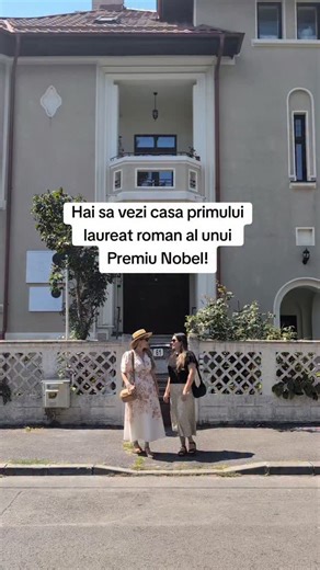 Pe Str. Barbu Stefanescu Delavrancea nr. 61 din Bucuresti se afla casa in care a locuit George Emil Palade, laureat al Premiului Nobel pentru Medicina. George Emil Palade (1912–2008) a fost primul roman laureat Nobel, premiat in 1974 pentru descoperiri care au schimbat biologia celulara: ribozomii si calea prin care celulele produc proteine. Nascut la Iasi, format la Bucuresti si ajuns profesor la Rockefeller, Yale si UCSD, Palade a fost numit de multi "parintele biologiei celulare". Tu auzisei 
