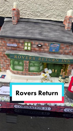 Coronation Street Rovers Return Cake Showcase