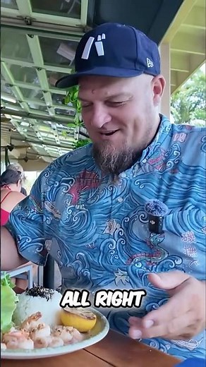 North Shore (Haleiwa) BEST Garlic Shrimp 5 Star Food Truck Review!