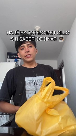 Cocinando Estofado de Pollo por Primera Vez | Receta Casera