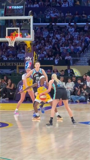 GEEZ 😤There's no resting on defense when you're guarding Marine Johannès! #subscribe #basketball