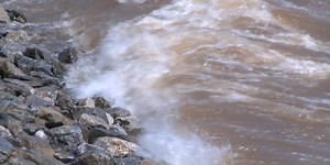 Lake Texoma water levels affect on Memorial weekend beach, lake access