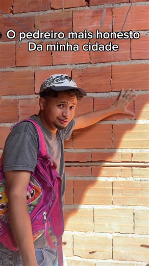 Pedreiro trabalhando na diária | life of a construction worker
