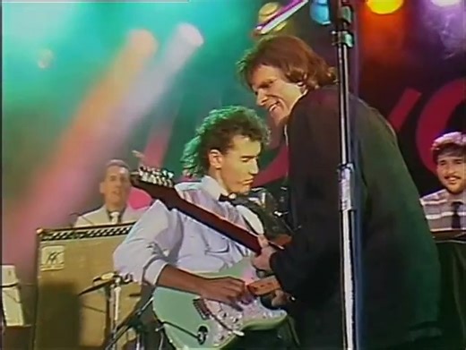 Del Shannon | Oh, Pretty Woman/Satisfaction - live, 1989. A medley of two of Del Shannon's favorite rock songs; Roy Orbison's "Oh, Pretty Woman" and the Rolling Stones "(I Can't Get No) Satisfaction" recorded live in Australia. This was recorded on the final night of Del's Australian "Crime Story" tour on March 11, 1989 at the Rooty Hill RSL in New South Wales. Backing Del and enjoying themselves, are the Australian band, "Who's On Top". 🎥 Alliance Music Video. | All Things Del Shannon