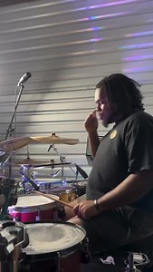 How exactly do left handed drummers do it ? Credit:@_k2music #drumlly #drumllyofficial #Drum #drums #drummer #explore #reels #reelsvideos #facebook #facebookreels #explorepage #exploremore #facebookwatch #facebookviral #viral #facebookvideos #drummersofinstagram #drummersworld #instadrummers #instadrumming | Drumlly