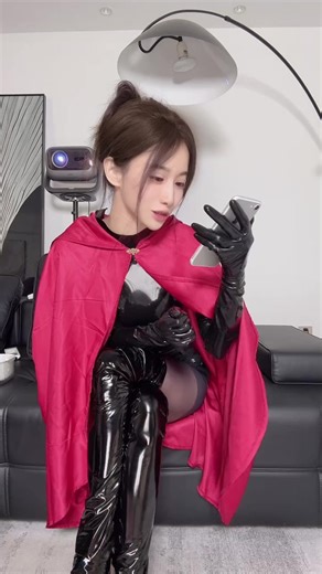 迪拜公主🖤（停更三天版） 2026-04-16 22-46 直播回放 素颜播一会