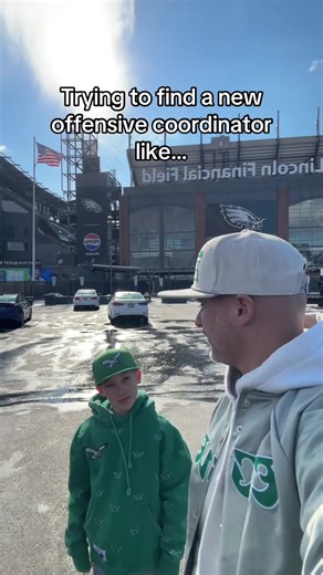 Interview EVERYONE! 🦅 . #nfl #flyeaglesfly #philadelphiaeagles #gobirds #eagles