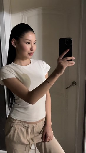 Taking the Perfect Indoor Selfie: Tips and Angles