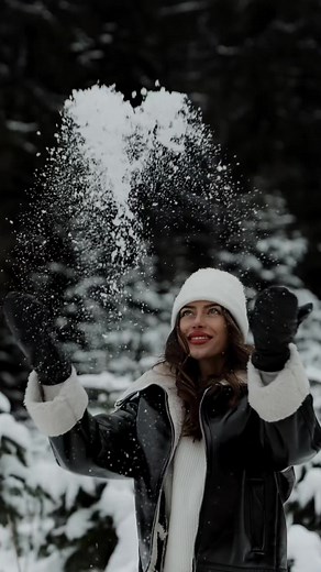 Winter Photoshoot Ideas: Girl Wearing Winter Clothes