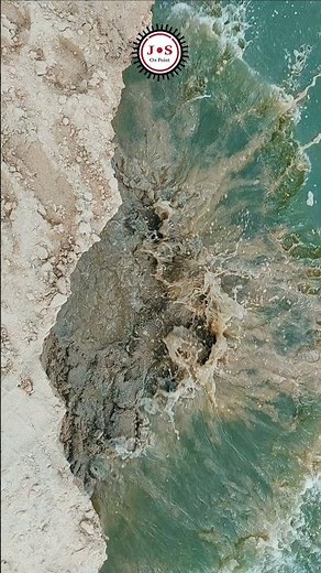 Riverbank Erosion and Soil Collapse Captured in Real-Time Footage