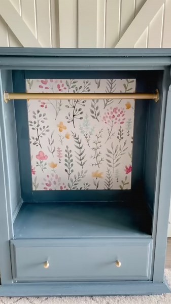 Dresser/Dress Up Station Makeover