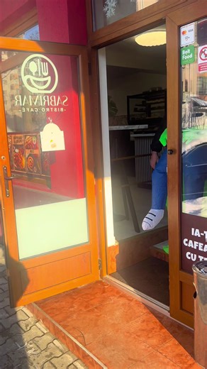 #fyp #alien #burger #bistrita @Marian Lupaşcu TikTok