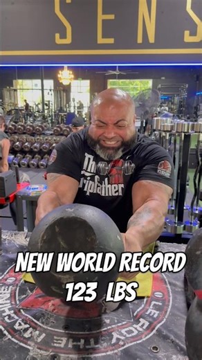 NEW WRIST CURL WORLD RECORD BY LEROY WALKER 123 LB #gripstrength #armwrestlingworkout #gym