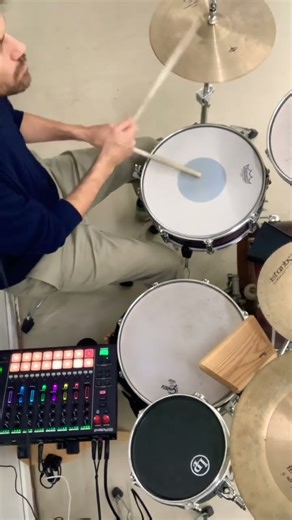 Playing real drums with the Mc-707 groovebox! #drums #beat #creativdrums #drummer #roland #mc707