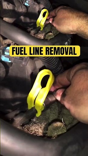 USING A FUEL LINE DISCONNECT TOOL