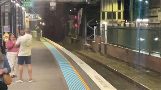 🚂 5917 @ MORTDALE RAILWAY STATION - 25 Sept 2025 Steam locomotive 5917 hauling The Picnic Train never disappoints as she’s all whistles through Mortdale at 7:16 this evening, on her return into Sydney after a tour down to Kiama Video by I Grew Up in Mortdale 2223 @top fans | I Grew Up in Mortdale 2223