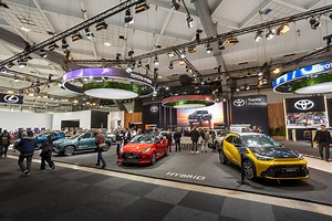 Salons et événements auto 2026 : le guide complet (calendrier, tarifs, infos pratiques)