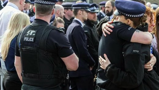 Officer at Tonbridge Police Station dies on duty