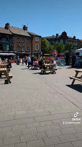The Delicious Doncaster Food & Drink Festival has officially begun and we have dropped on so well with this glorious sunshine ☀️ This will be available until Sunday with some great stalls on offer. This could make a perfect weekend treat if you don't feel like cooking and are heading into the city. You could even treat yourself to a little bit of shopping afterwards 🛍️ Right Up Our Street Poetry Takeaway will also be available tomorrow so please do make this most of this fab stall 📖🖋️ Tomorro