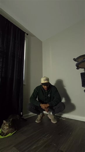 More can be done with taps! Your floorwork does not have to be basic. #krump #krumping #krumpdance