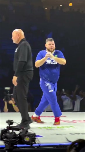 Bro Got Knocked Out Then Hit This Celebration 💀#knockout #slapbattles #highlight