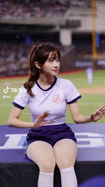이주은 치어리더: 직캠과 과거 사진 공개