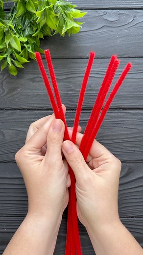 18K views · 544 reactions | EASY Rose of Pipe Cleaner Tutorial Chenille Stems Craft Ideas #diy #craftideas #pipecleaners #chenillestems #curepimples #manualidades #tutorial #vikistudiodiy | VIKI Studio DIY | Facebook