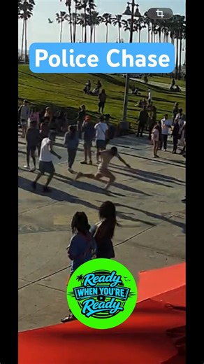 Police Chase Suspect at Venice Beach 🚨 | Wild Scene on the Boardwalk #shorts