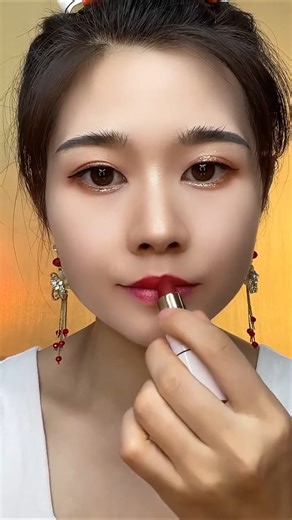 Stunning Deep Red Lipstick Look 💄| Smudge-Proof & Long-Lasting Test! #beautyhacks #lipstick #shorts