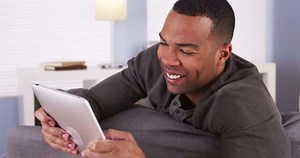 20 top tips on how to woo a girl online: how to sweep her off her feet