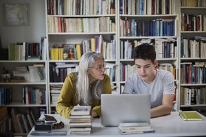 Les 65 ans et plus sont plus nombreux que les moins de 20 ans en Suisse, une première | RTS
