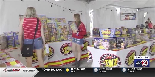 Last-minute rush for fireworks
