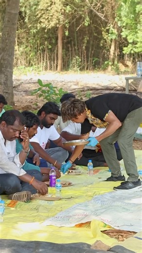 My heartfelt thanks to Chef Dr Chef VK for joining us on #Maatram journey of search and find the right people in need and provide 10 tractors to farmers in villages. You filled our stomachs and heart with your delicious food with so much love on this hard challenging journey. I'm extremely thankful and grateful for your service. #Maatram #Serviceisgod | Raghava Lawrence