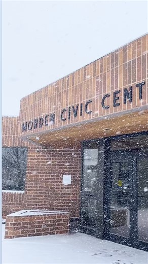 ❄️ It’s a winter wonderland out there and our hardworking crews will be out soon clearing things up. Remember to take it slow on the roads and leave extra time for your commute. This is also a good reminder that in the event of heavy snowfall this winter, the city may declare a Snow Route Parking Ban to assist with snow clearing efforts. When a parking ban is declared, we will provide 24 hrs notice through our website, social media channels, digital sign, and radio. Read more at morden.ca/snow-r