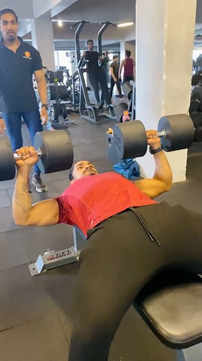 Srikanth Naidu on Instagram: "Those words changed my mind 🧠 . King 👑 @ronniecoleman8 . #reels #reelskarofeelkaro #lifting #reelsinstagram #liftheavy #workout #focus #nevergiveup #trending #gymlover #lightweightbaby 💪🏻💪🏻#bodybuilding #trendingreels #conqueror #instareels #mevsme #reelsvideo"