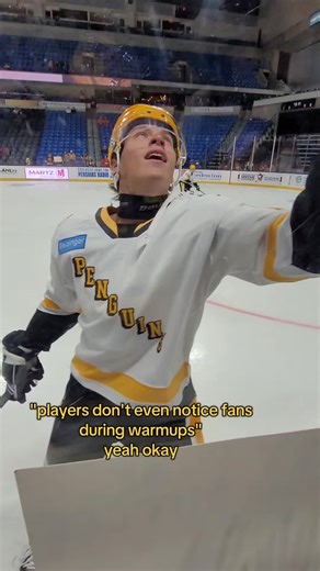 Make the Sign for Your Favorite Hockey Player!