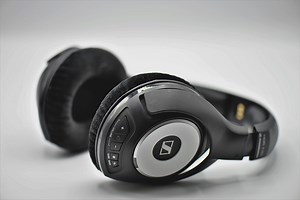 5 Ways To Avoid Buying Fake Headphones