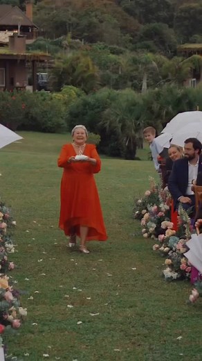 23K views · 10K reactions | Grandma’s love 沈 As Letícia and Yan...