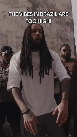 When you see hand clapping in Brazil you must join in #brazilianfunk #funkbrasil #Brazil