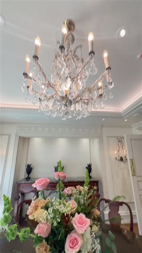 Yesterday I attended a luxury broker open in beautiful West University Place — and WOW. This is what you can buy for a little over $5 MILLION in one of Houston’s most prestigious neighborhoods. 💎🏡 Minutes from Texas Medical Center and Rice University, tucked away on serene, tree-lined streets with timeless luxury homes and impeccable design. Think: \t•\tGrand entry soaring ceilings \t•\tDesigner chef’s kitchen 🍽️ \t•\tSpa-worthy primary suite \t•\tResort-style backyard pool 🌴 \t•\tPrivacy in