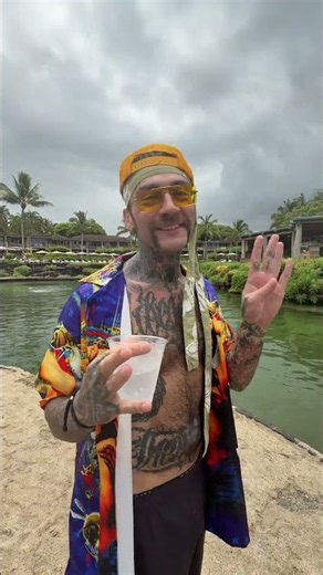 Issa Lagoon Mane...