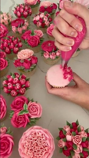 How To Make Buttercream Flowers / Best Tips For Beginners l #cakedecorating #buttercreamflowers