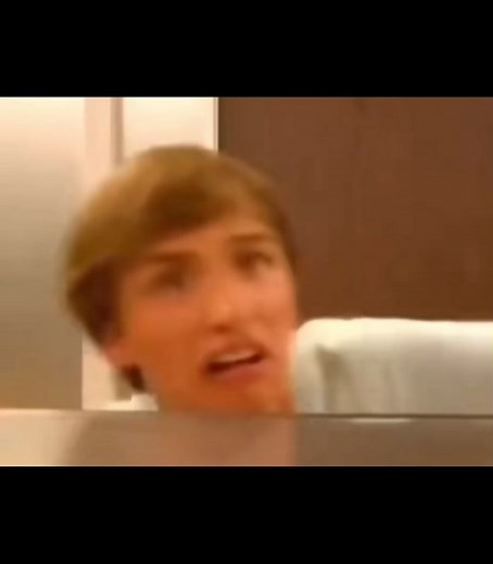 Oh my god its weezer! #fred #memes #explore #weezer #explorepage #reels #shorts #onlyinohio #quandaledingle #viral #fypシ #fypシ゚viral