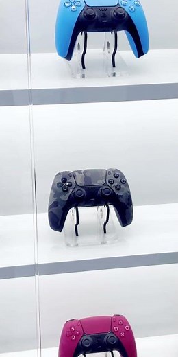 The PS5 controller, featuring haptic &dynamic trigger available in a range of colours and styles#ps5