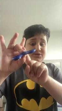 How to use a fidget spinner ￼