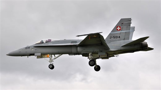 Swiss F-18 Hornet Demo | Power and Precision at Waddington Airshow