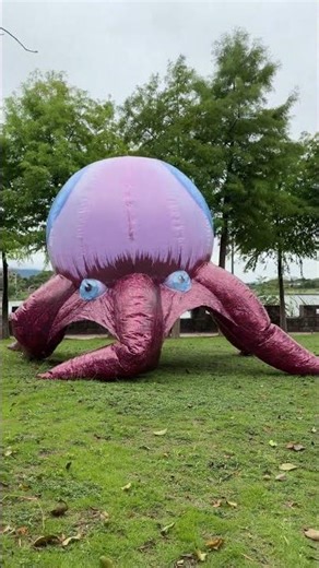 Run! This alien creature is going to take over your mind. #Inflatablecosplay #Halloween #Inflatable