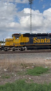 127 reactions · 4 comments | A Pair of Ex-ATSF motors bring in the 181 job to Lubbock! The second unit an EMD SD40-2, still sports her original ATSF blue and gold freight scheme. #santafe #railroad #bnsf #train #trains #trainsofinstagram #railway #railfan #sd40 #photography | TBB'S TRAINS | Facebook