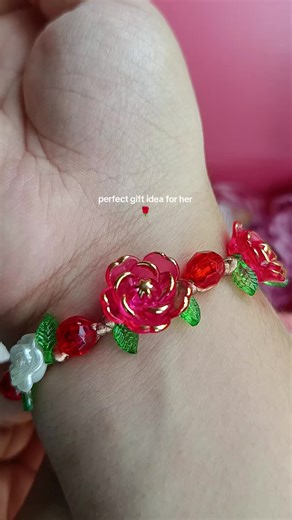 @Casual Haul perfect gift ideas for 'her'—bracelet to show your love 🌹 #bracelet #accessories #giftideas #giftforher #fyp