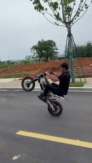 Ultimate Electric Dirt Bike Wheelies 🔥 High Torque eMoto Action